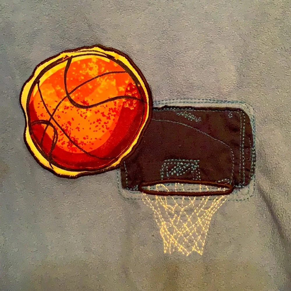 Carter’s boy’s size 6 fleece basketball appliqué themed pullover top shirt blue